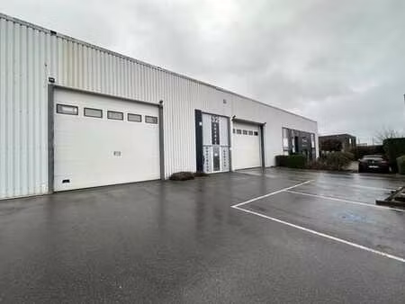 ensemble semi-industriel de 891m²