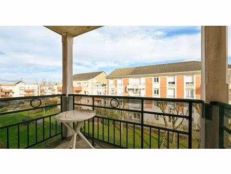 cergy-saint-christophe proche gare rer a  commerces et écoles