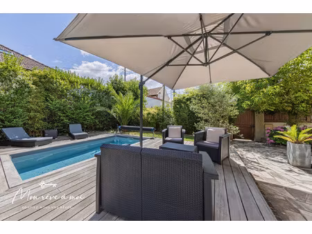 maison lumineuse de 106m2 en parfait état  avec jardin pisci