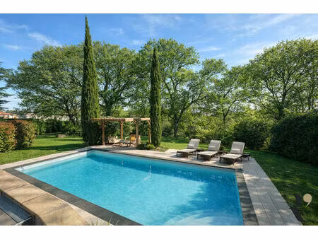 maison t6 ? 200 m² ? terrain 2800 m² ? mons