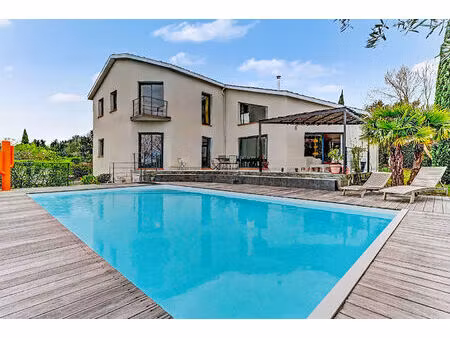 exclusivité nestenn  magnifique villa contemporaine de 192 m² avec piscine et vue dégagée 