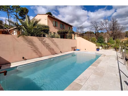 a vendre ! villecroze - maison 147 m² avec piscine et superbe vue dégagée