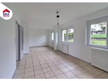 maison 4 pièces à louer à figeac - calme et confort