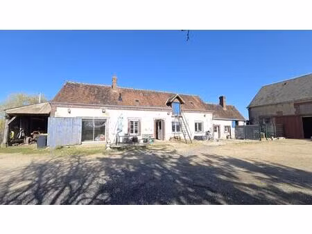 maison avec dépendances à luigny