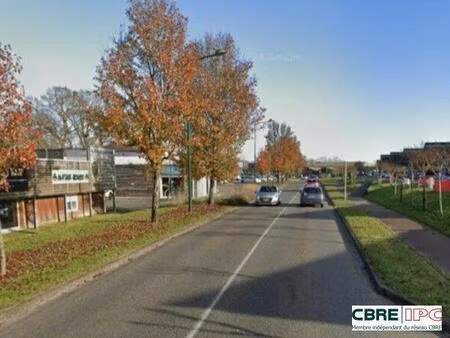 location bureau saint-paul-lès-dax 180 m²