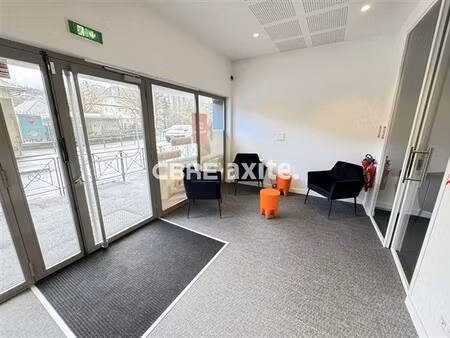 vente commerce chambéry 61 m²