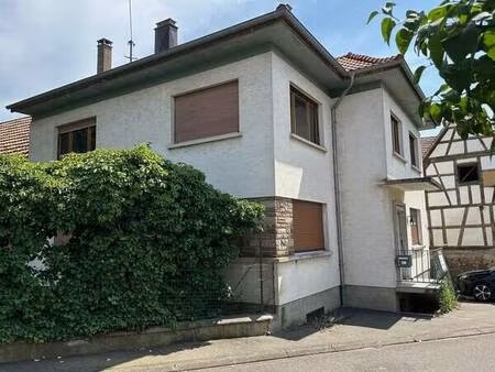 maison 6 chambres années 70 et dépendances