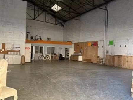 location local d'activités grenoble 270 m²