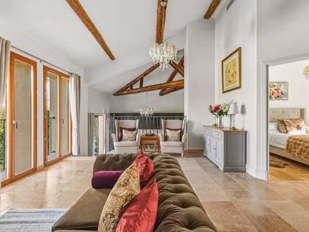 appartement de standing à saint geniès de fontedit