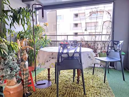 appartement prestation haut de gamme 4 pièces avec parking bordeaux