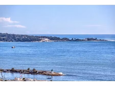 superbe villa rénovée de 200 m2 avec piscine et vue mer panoramique