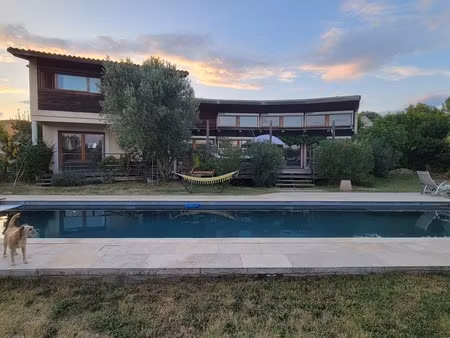 villa de standing à tourbes