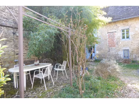 maison datant de la fin du xviième siècle à 35 minutes au su