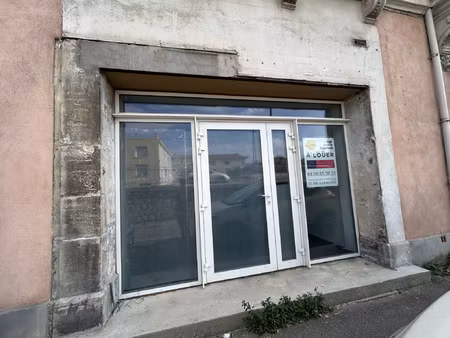 location local commercial 47m² narbonne 11100