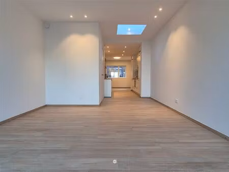 huis te huur in sint-niklaas met 3 slaapkamers