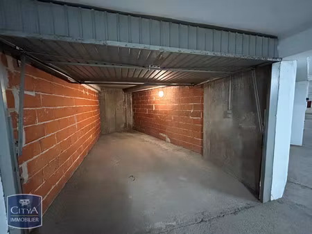 parking à louer 10 m² - firminy (42) - 75€