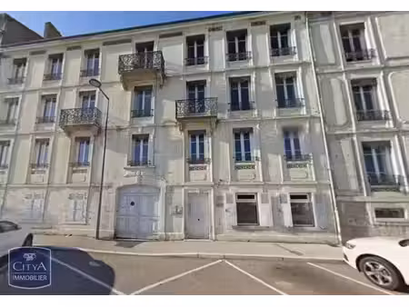 local commercial à louer 73.91 m² - mâcon (71) - 1 051€