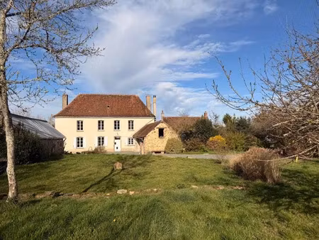 vente maison 6 pièces 196 m² à montchevrier (36140)  149 900 €