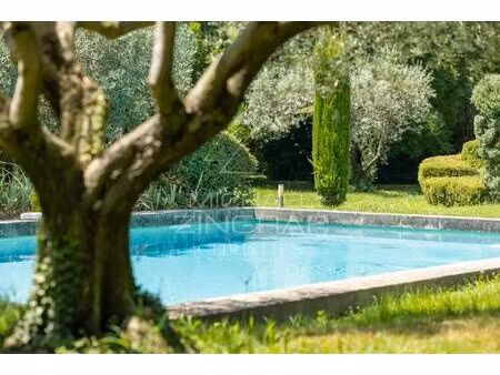 authentic provençal farmhouse 5 minutes from lourmarin with id 2786074603