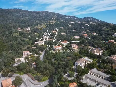 tres joli terrain de 2035m2 proche du village du rayol et du canadel