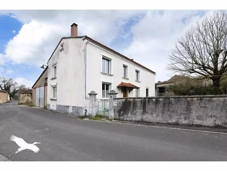 vente maison 9 pièces 233 m² à anais (16560)  149 500 €