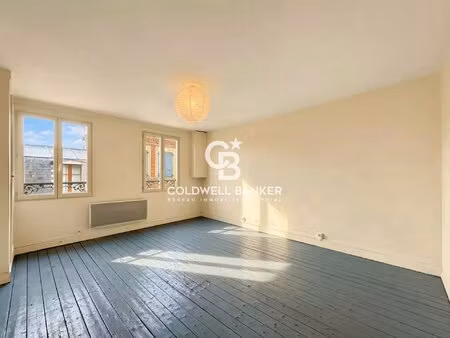 a vendre - appartement 2 pieces - 43m² - 2 eme etage - 14600 honfleur