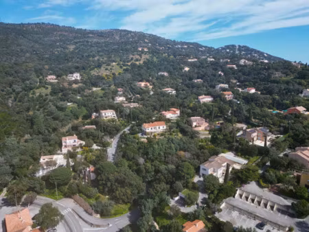 achat terrain 2 035m² rayol canadel sur mer 83820