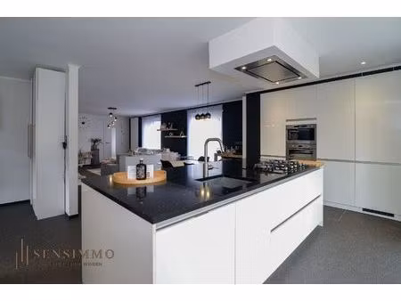 bungalow met 3 slaapkamers op perceel van 7 are in houthalen-oost