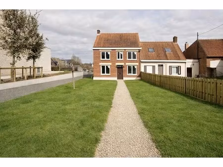 huis te koop in lichtervelde met 4 slaapkamers