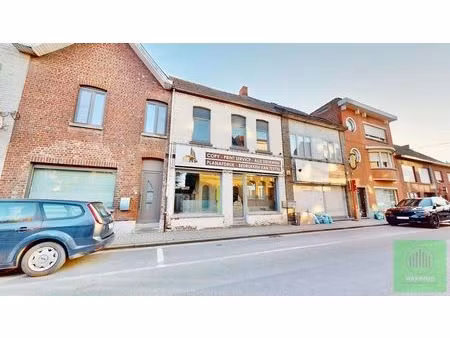 te koop: handelspand met magazijn én mogelijkheid tot woonst in hartje lauwe!