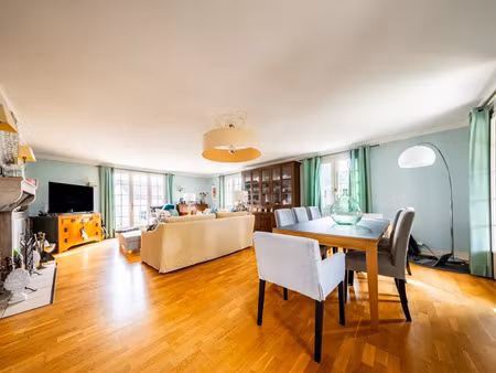 st bernard - maison 8 pièces à vendre - 190m2 - 495 000 € - réf: 894hp - bourse immobilièr