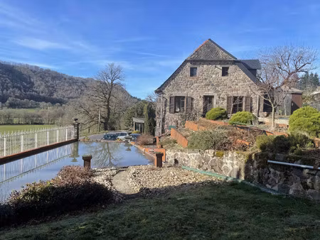 vente maison 8 pièces 146 m² saint-martin-valmeroux (15140)