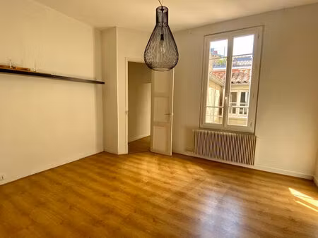 location appartement 2 pièces 47 m² à toulouse (31000)