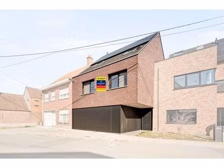 kwalitatief afgewerkte ben-woning met 4 slaapkamers en tuin (bj 2023) onder registratieste