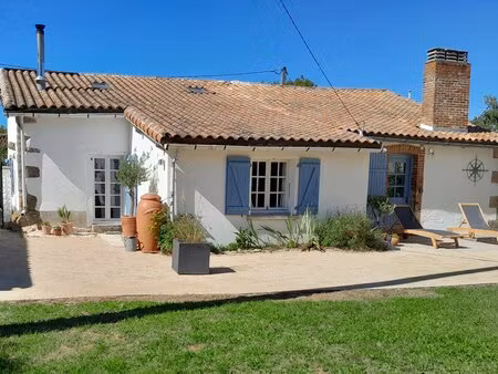 charmante propriété indépendante de plain-pied dans un emplacement privilégié