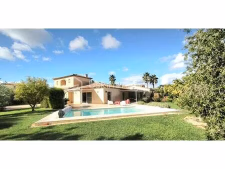 maison de 253 m² à la crau