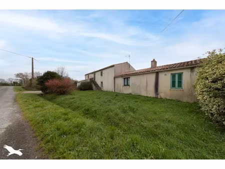 vente maison 9 pièces 250 m² le poiré-sur-vie (85170)