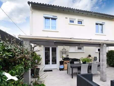 vente maison 5 pièces 103 m² linars (16730)