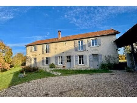 vente maison 6 pièces 208 m² osmoy (18390)