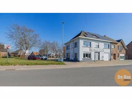 erpe - handelswoning met grote zichtbaarheid en parking