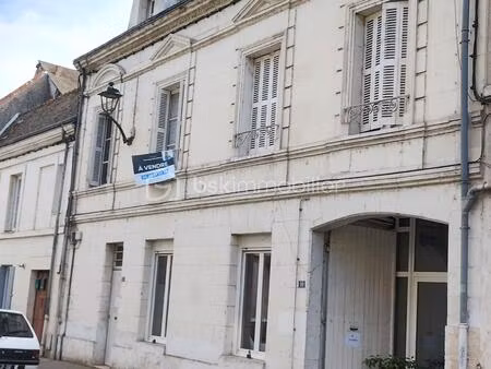immeuble mixte de 210 m² à amboise