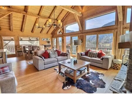 conversion spectaculaire de grange avec vue à vendre ; le biot