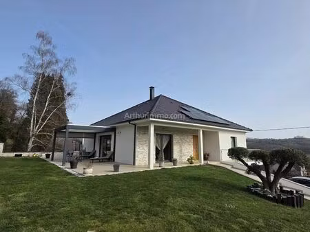 vente maison de village 4 pièces 120 m2 à poueyferré