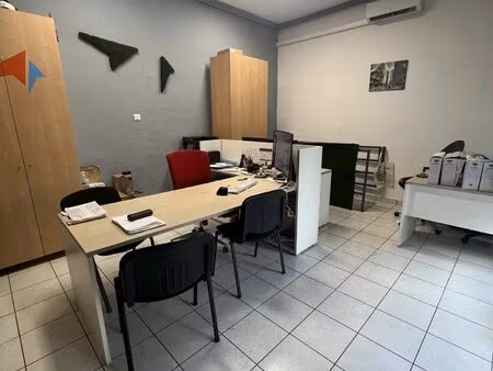 vente local commercial 3 pièces 70 m2 à perpignan