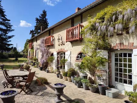 vente propriete ancienne de charme region la boissiere ecole