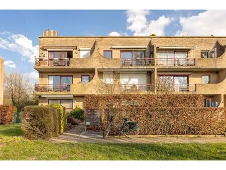 appartement te koop in merksem met 2 slaapkamers