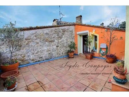 maison avec terrasse et vue imprenable sur les corbières