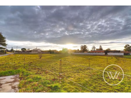 vente terrain 1817 m² montmeyran (26120)