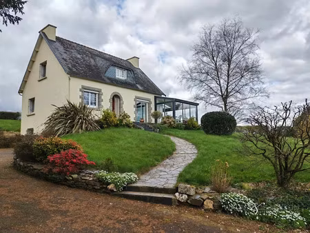 vente maison 5 pièces 119 m² à plonévez-du-faou (29530)  299 115 €