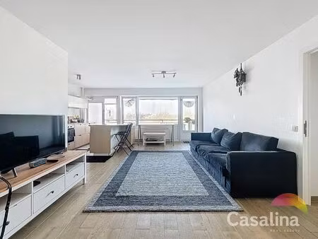 mooi appartement van 87 m² met een terras.